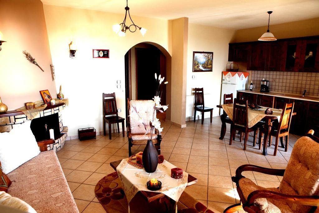Dione Apartments Ouranoupoli Oda fotoğraf