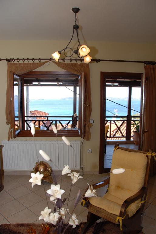 Dione Apartments Ouranoupoli Oda fotoğraf