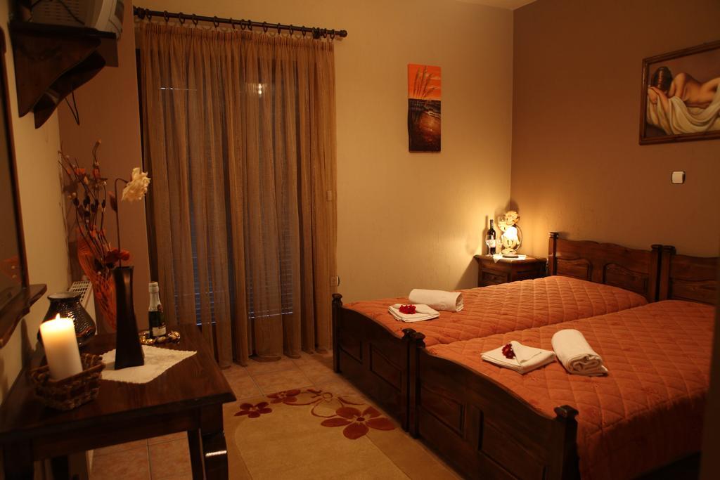 Dione Apartments Ouranoupoli Oda fotoğraf